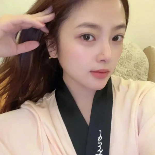Acupressure Massage in Hangzhou - Yier - Cuimei Health