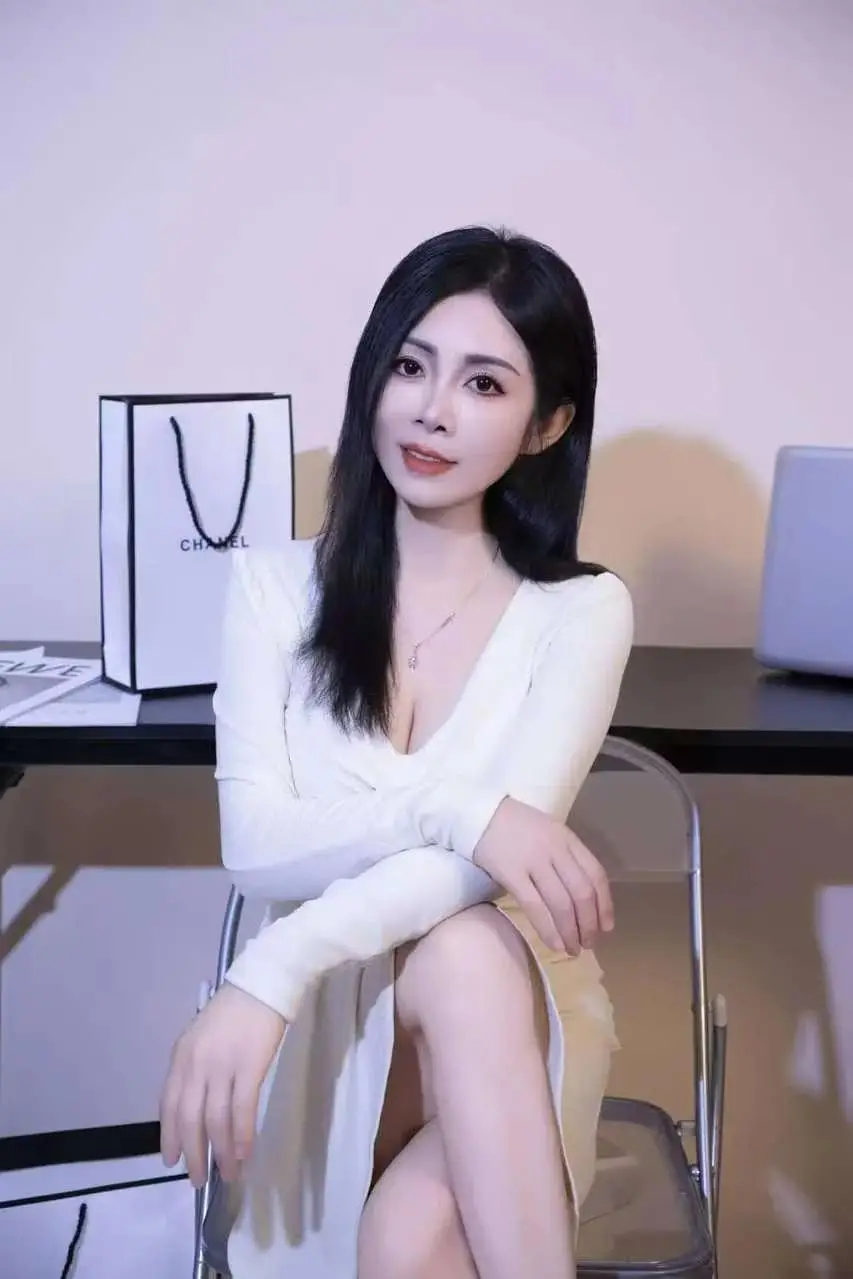 House Call Massage in Xi'an - Xiaotiantian - Cuimei Health