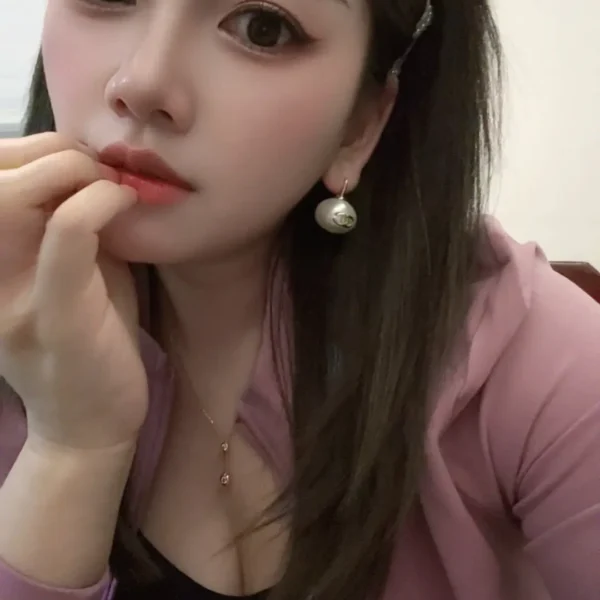 Foot Reflexology Massage in Kunming - Xiaomei - Cuimei Health